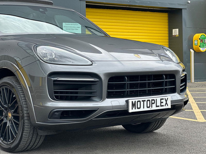 Porsche Cayenne 3.0T V6 TiptronicS 4WD Euro 6 (s/s) 5dr 5dr Automatic 2024