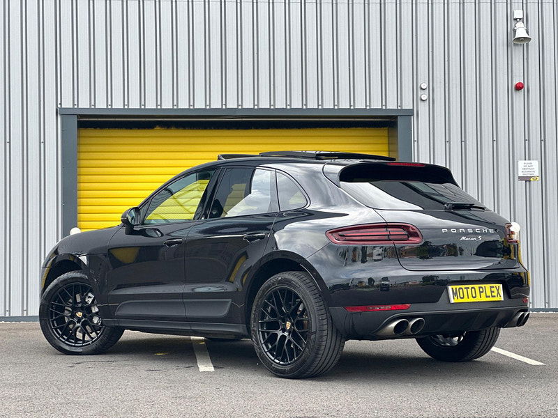 Porsche Macan 3.0 V6 S PDK 4WD Euro 6 (s/s) 5dr 5dr Automatic 2024