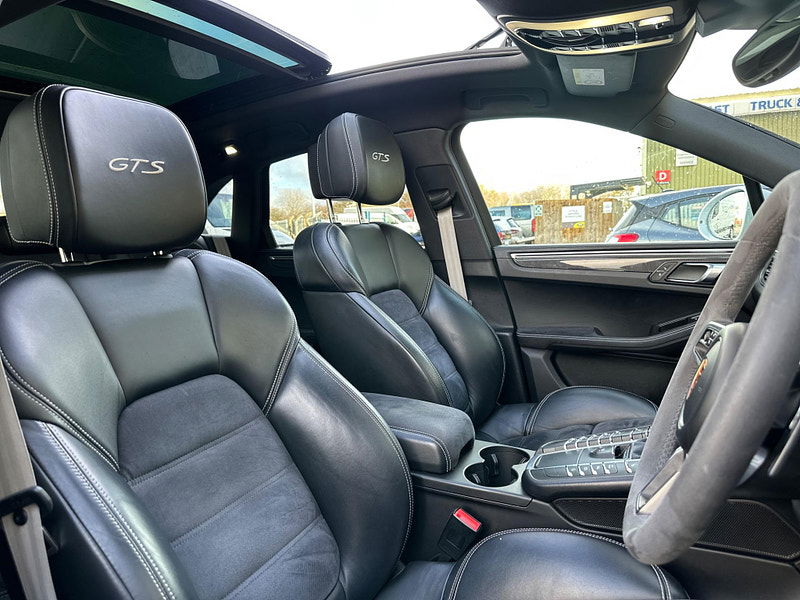 Porsche Macan 3.0T V6 GTS PDK 4WD Euro 6 (s/s) 5dr 5dr Automatic 2025