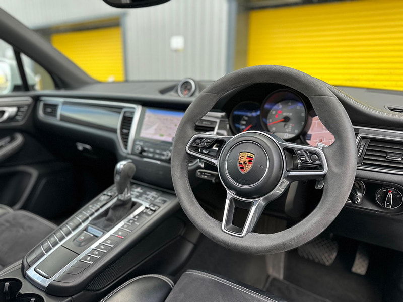 Porsche Macan 3.0T V6 GTS PDK 4WD Euro 6 (s/s) 5dr 5dr Automatic 2025