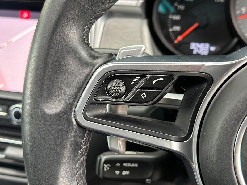 Porsche Macan 3.0T V6 S PDK 4WD Euro 6 (s/s) 5dr 5dr Automatic 2025