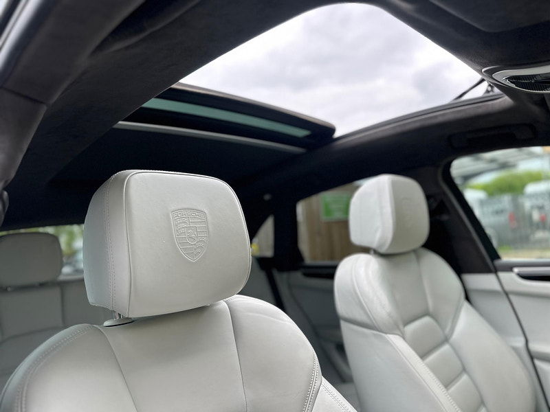 Porsche Macan 3.0T V6 S PDK 4WD Euro 6 (s/s) 5dr 5dr Automatic 2025