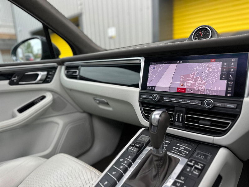 Porsche Macan 3.0T V6 S PDK 4WD Euro 6 (s/s) 5dr 5dr Automatic 2025