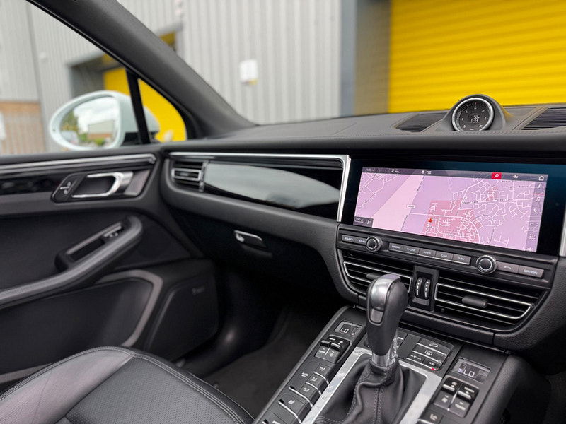 Porsche Macan 3.0T V6 S PDK 4WD Euro 6 (s/s) 5dr 5dr Automatic 2025
