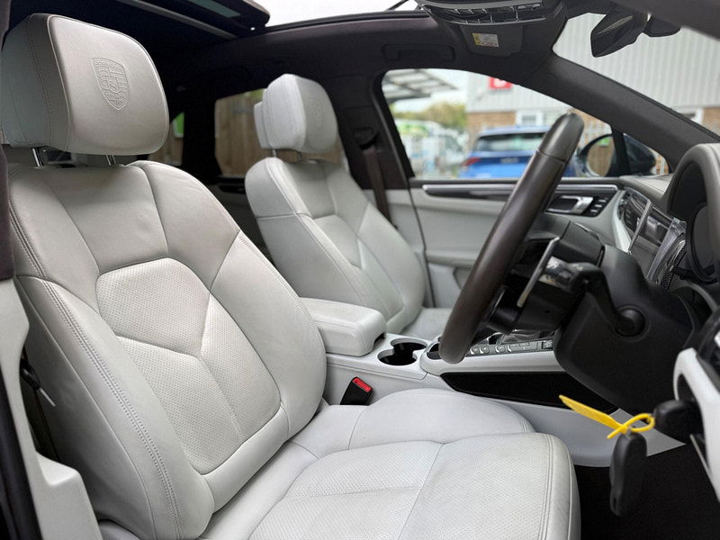 Porsche Macan 3.0T V6 S PDK 4WD Euro 6 (s/s) 5dr 5dr Automatic 2025