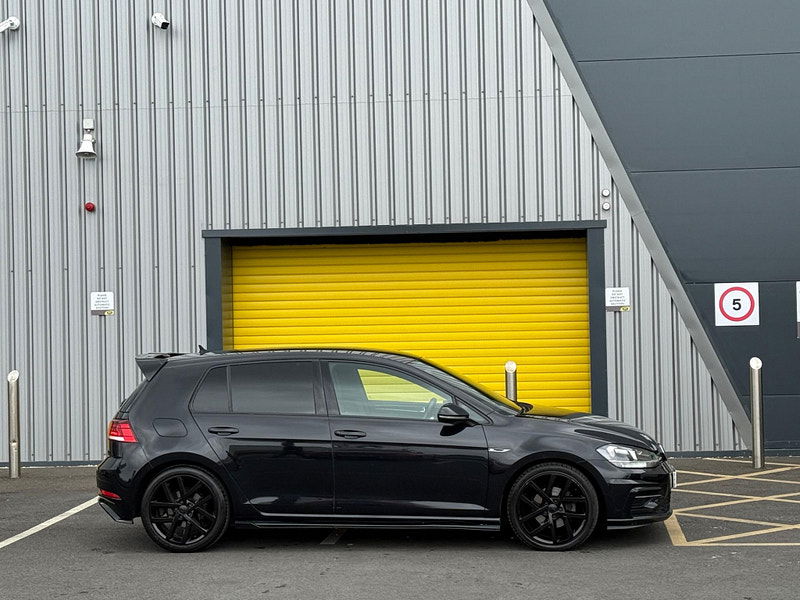 Volkswagen Golf 2.0 TDI BlueMotion Tech R-Line Euro 6 (s/s) 5dr 5dr Manual 2025