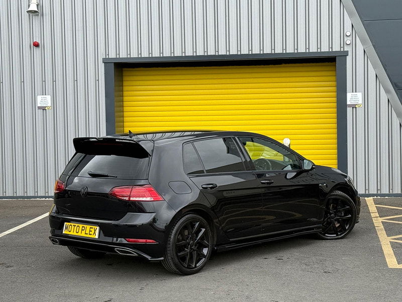 Volkswagen Golf 2.0 TDI BlueMotion Tech R-Line Euro 6 (s/s) 5dr 5dr Manual 2025