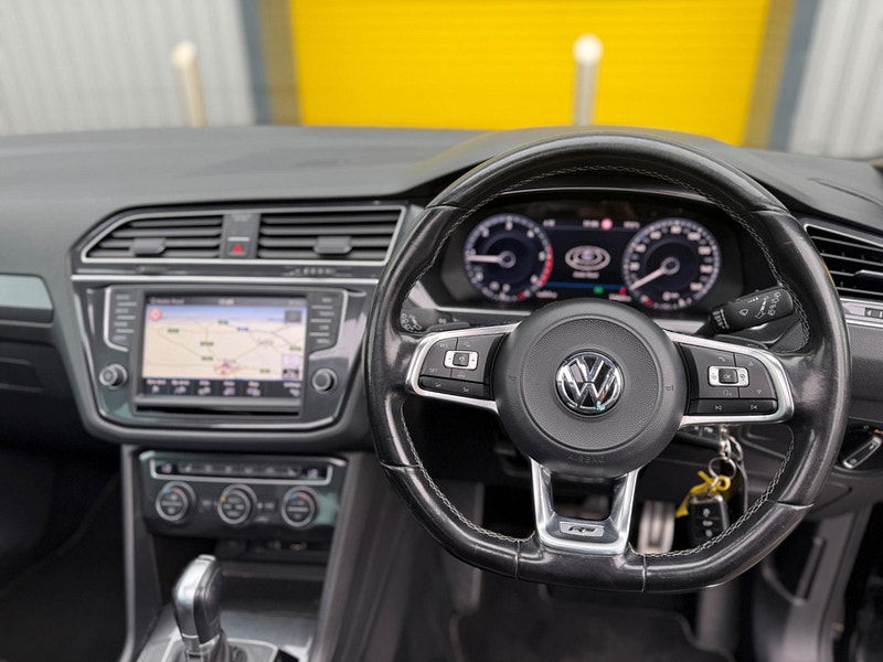 Volkswagen Tiguan 2.0 TDI BlueMotion Tech R-Line DSG Euro 6 (s/s) 5dr 5dr Automatic 2025