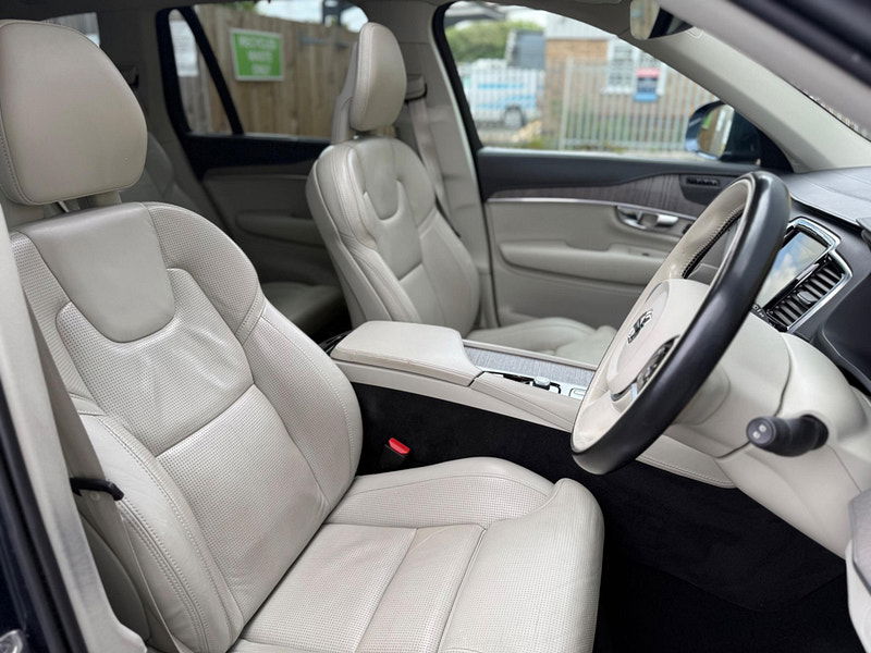 Volvo XC90 2.0h T8 Twin Engine Recharge 11.6kWh Inscription Pro Auto 4WD Euro 6 (s/s) 5dr 5dr Automatic 2025