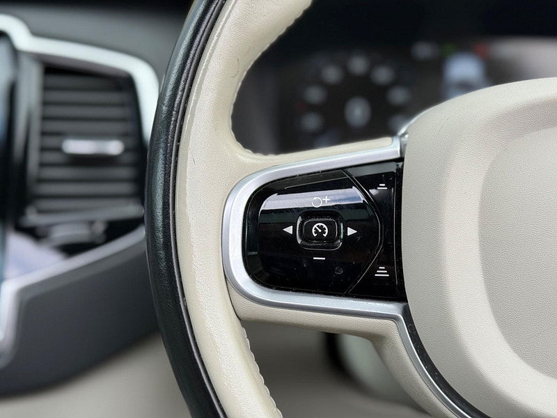 Volvo XC90 2.0h T8 Twin Engine Recharge 11.6kWh Inscription Pro Auto 4WD Euro 6 (s/s) 5dr 5dr Automatic 2025