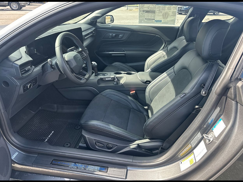 Ford Mustang 5.0 V8 Dark Horse Premium 2dr Automatic 2026