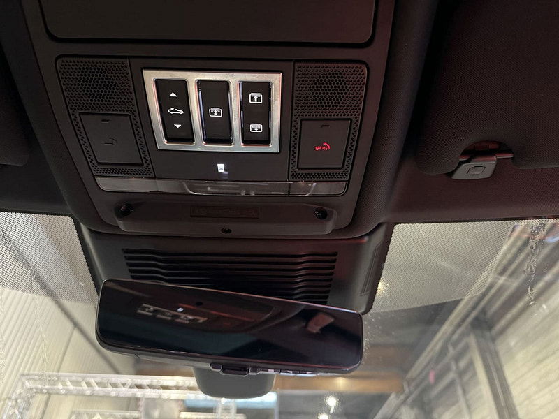 Jaguar XE RHD   D200 HSE AWD MHEV 2.0L Diesel 8-Speed AT 204bhp 0dr Automatic 2025