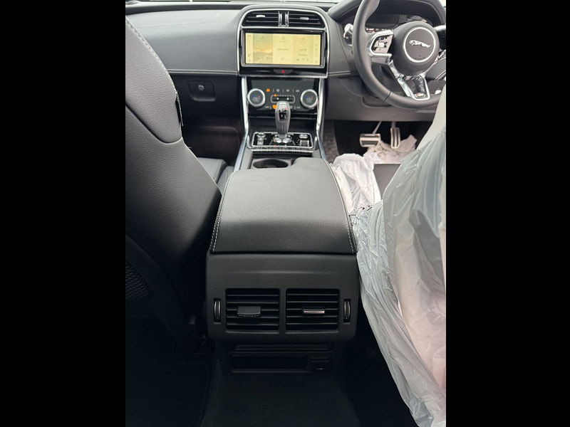 Jaguar XE RHD   D200 MHEV Limited Edition AWD 2.0L Diesel 8-Speed AT 204bhp 0dr Automatic 2025