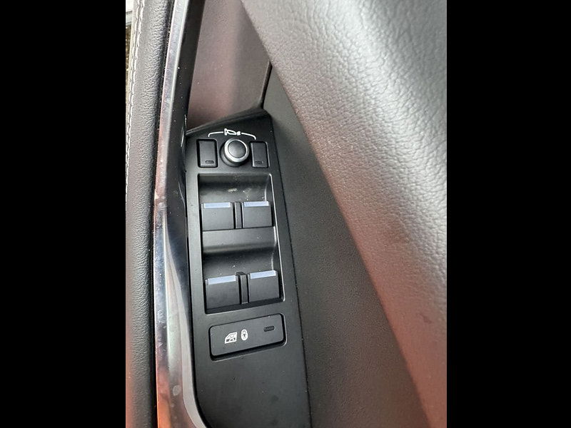 Jaguar XE RHD   D200 MHEV Limited Edition AWD 2.0L Diesel 8-Speed AT 204bhp 0dr Automatic 2025