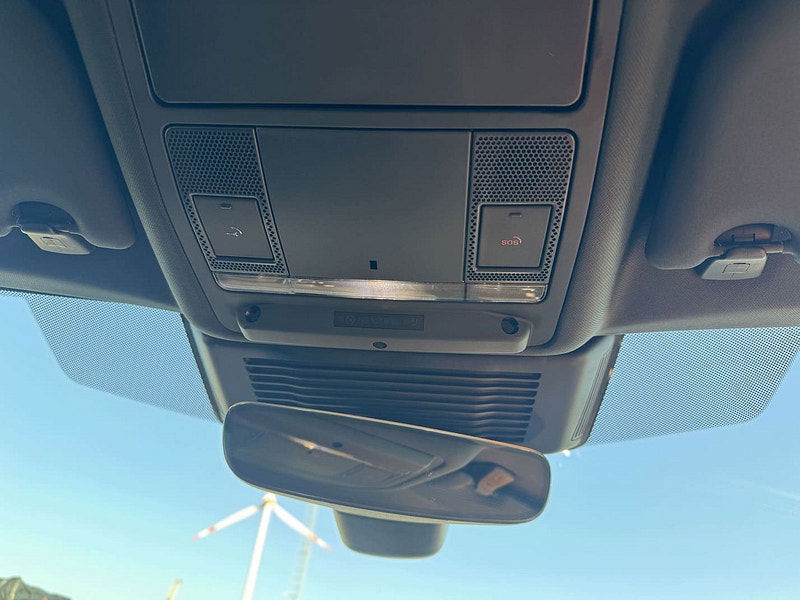 Jaguar XF RHD   Sportbrake P250 R-Dynamic SE RWD 2.0L Turbo Gas 250bhp 0dr Automatic 2025