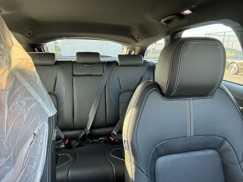 Jaguar XF RHD   Sportbrake P250 R-Dynamic SE RWD 2.0L Turbo Gas 250bhp 0dr Automatic 2025