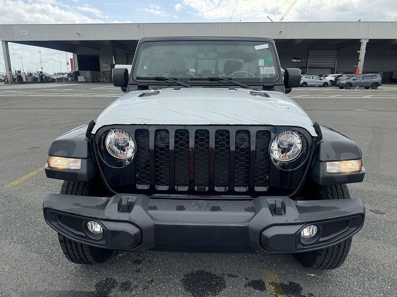 Jeep Gladiator Sport S 4x4 3.6L Gas 8-Speed AT 0dr Automatic 2025