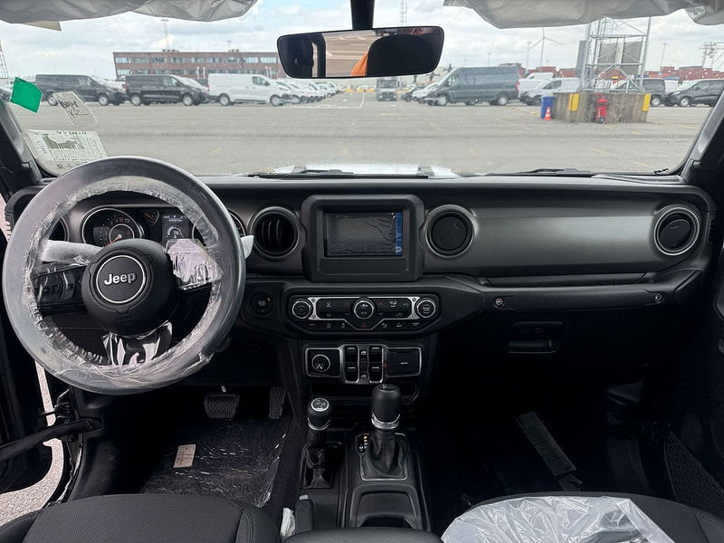 Jeep Gladiator Sport S 4x4 3.6L Gas 8-Speed AT 0dr Automatic 2025