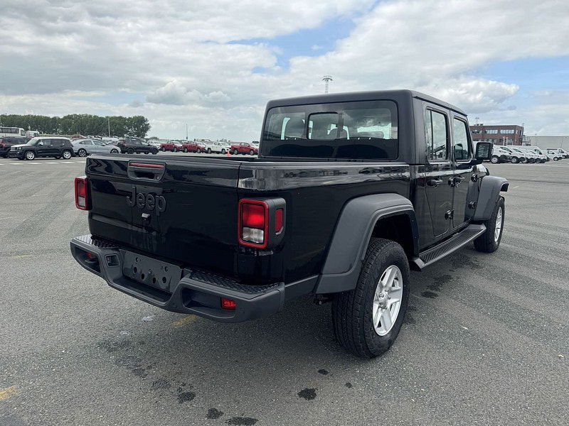 Jeep Gladiator Sport S 4x4 3.6L Gas 8-Speed AT 0dr Automatic 2025
