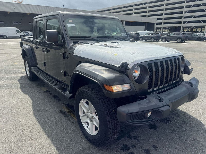 Jeep Gladiator Sport S 4x4 3.6L Gas 8-Speed AT 0dr Automatic 2025
