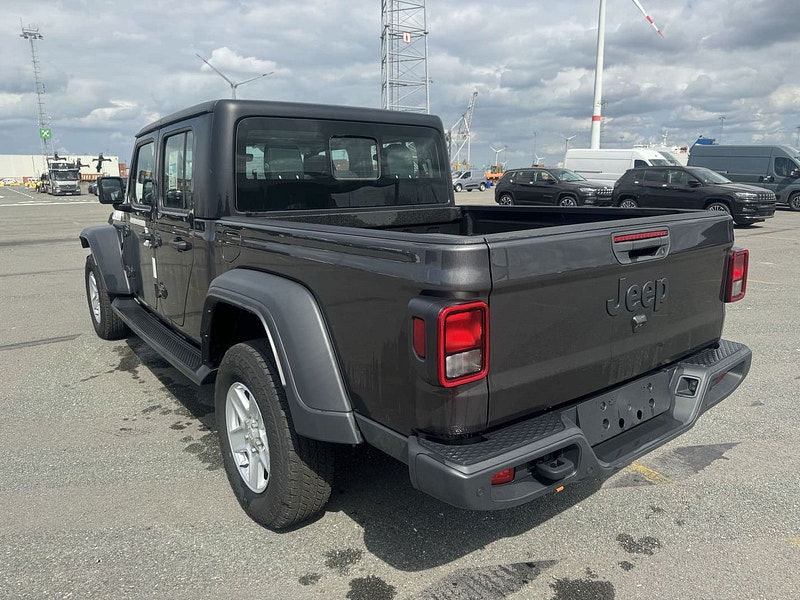 Jeep Gladiator Sport S 4x4 3.6L Gas 8-Speed AT 0dr Automatic 2025