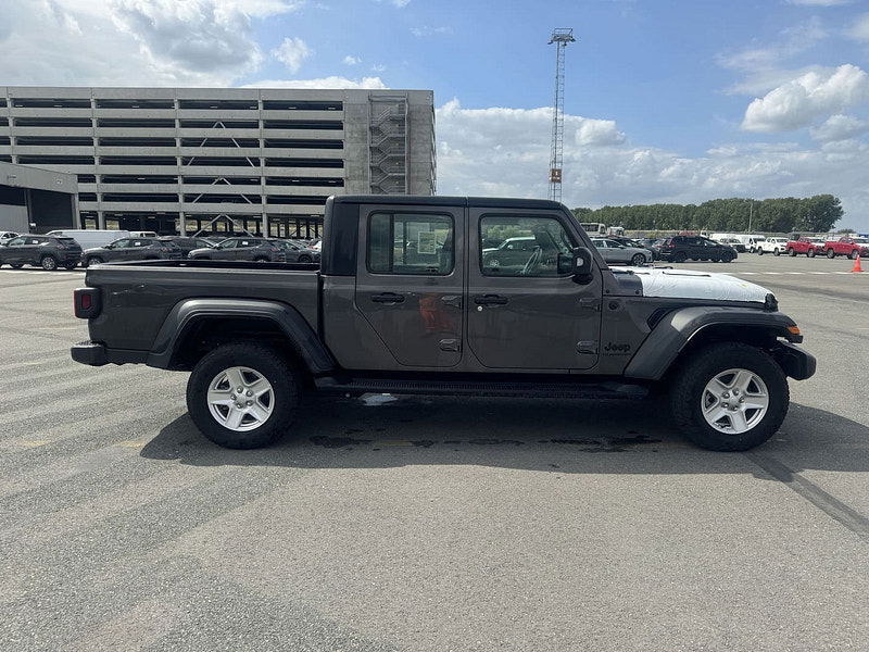 Jeep Gladiator Sport S 4x4 3.6L Gas 8-Speed AT 0dr Automatic 2025