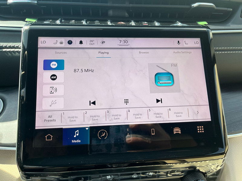 Jeep Grand Cherokee Limited 4x4 2.0L Turbo Gas 8-Speed AT w/ Black Appearance Package 0dr Automatic 2025