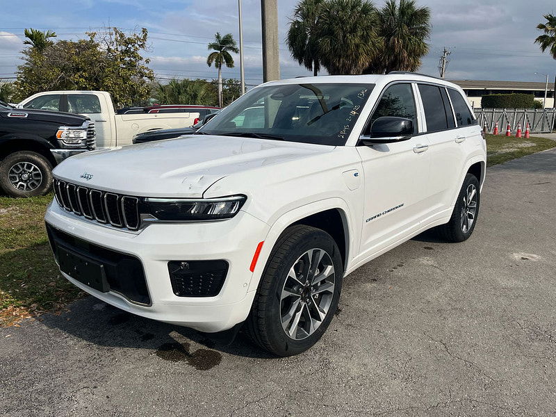 Jeep Grand Cherokee Overland 4XE 4x4 2.0L PHEV 8-Speed AT 0dr Automatic 2025
