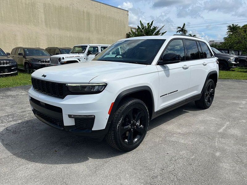 Jeep Grand Cherokee RHD   Altitude 4x4 3.6L Gas 8-Speed AT 0dr Automatic 2025