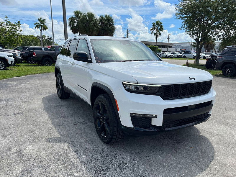 Jeep Grand Cherokee RHD   Altitude 4x4 3.6L Gas 8-Speed AT 0dr Automatic 2025