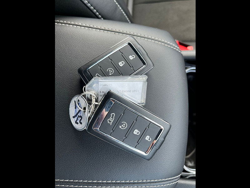 Jeep Grand Cherokee RHD   Altitude 4x4 3.6L Gas 8-Speed AT 0dr Automatic 2025