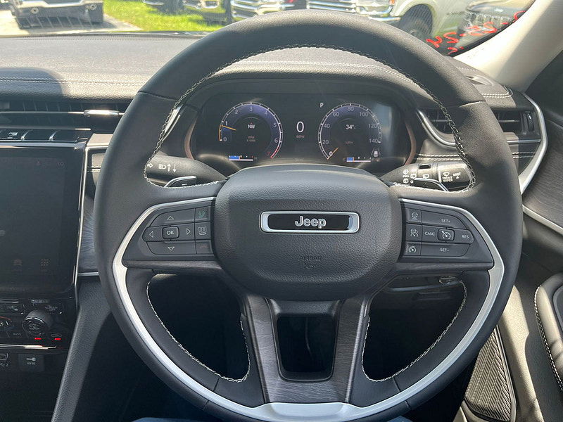 Jeep Grand Cherokee RHD   L Limited 4x4 3.6L Gas 8-Speed AT 7-Seater 0dr Automatic 2025