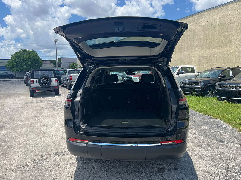 Jeep Grand Cherokee RHD   L Limited 4x4 3.6L Gas 8-Speed AT 7-Seater 0dr Automatic 2025