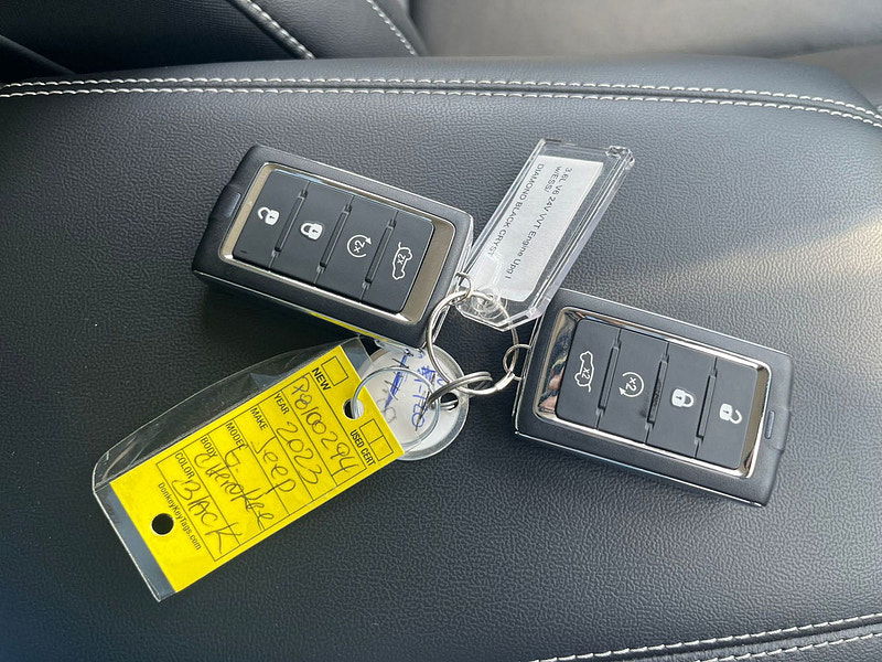 Jeep Grand Cherokee RHD   L Limited 4x4 3.6L Gas 8-Speed AT 7-Seater 0dr Automatic 2025