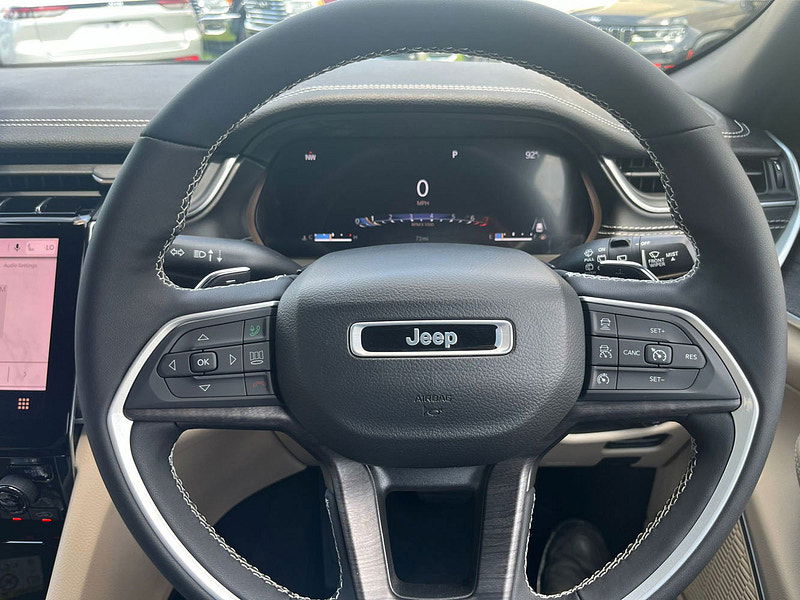 Jeep Grand Cherokee RHD   L Limited 4x4 3.6L Gas 8-Speed AT 7-Seater 0dr Automatic 2025