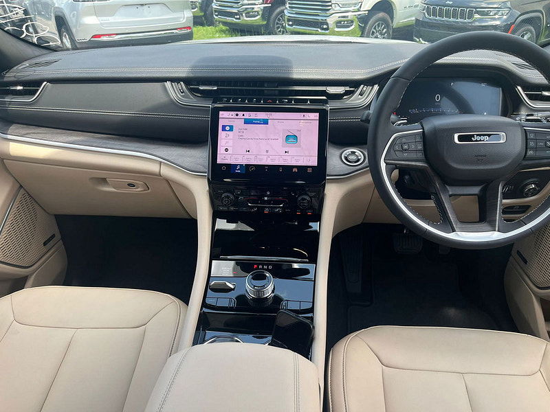 Jeep Grand Cherokee RHD   L Limited 4x4 3.6L Gas 8-Speed AT 7-Seater 0dr Automatic 2025