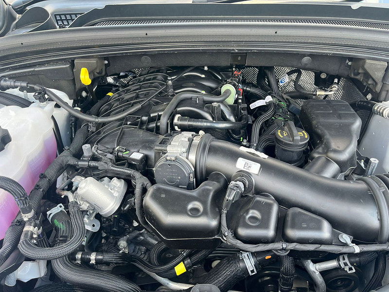 Jeep Grand Cherokee RHD   L Limited 4x4 3.6L Gas 8-Speed AT 7-Seater 0dr Automatic 2025