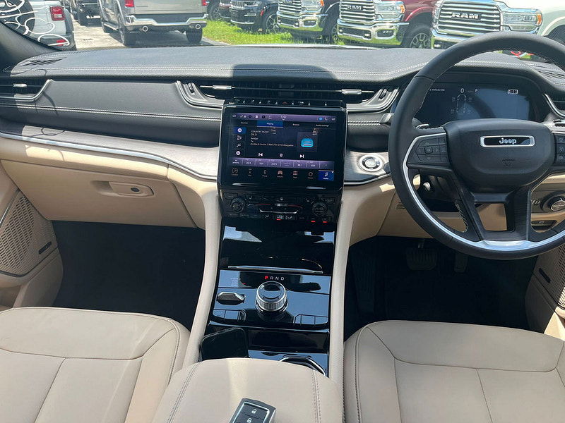 Jeep Grand Cherokee RHD   L Limited 4x4 3.6L Gas 8-Speed AT 7-Seater 0dr Automatic 2025