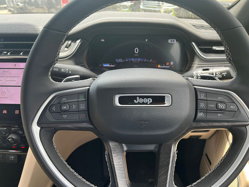 Jeep Grand Cherokee RHD   L Limited 4x4 3.6L Gas 8-Speed AT 7-Seater 0dr Automatic 2025