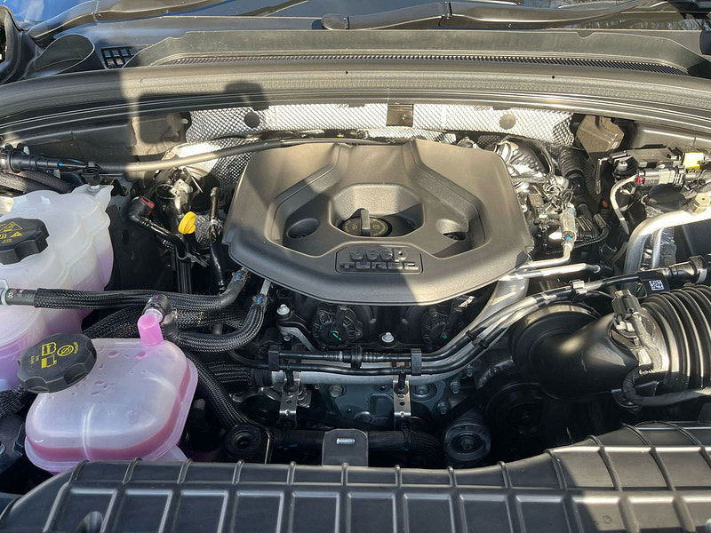 Jeep Grand Cherokee RHD   Limited 4x4 2.0L Turbo Gas 8-Speed AT 0dr Automatic 2025