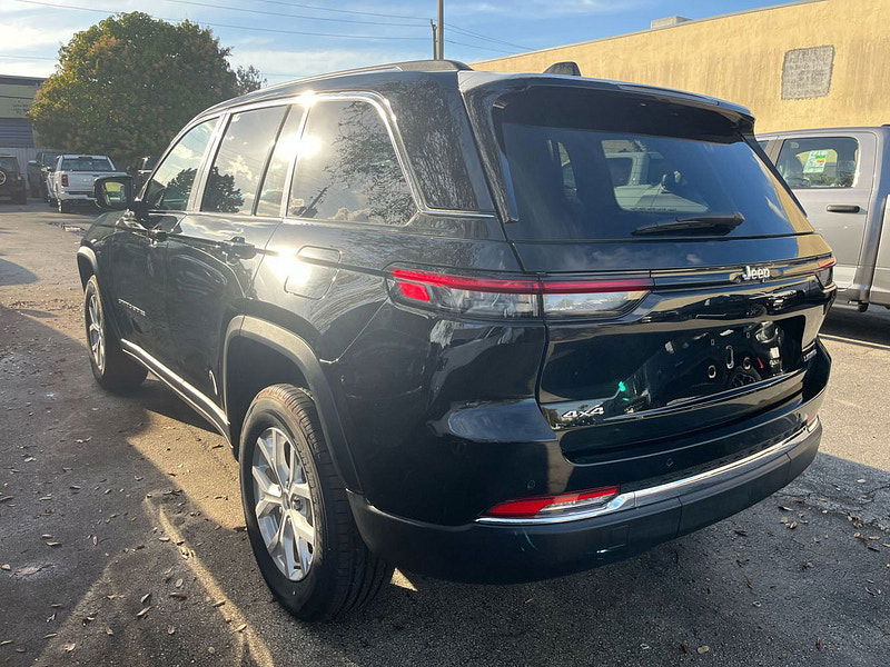 Jeep Grand Cherokee RHD   Limited 4x4 2.0L Turbo Gas 8-Speed AT 0dr Automatic 2025