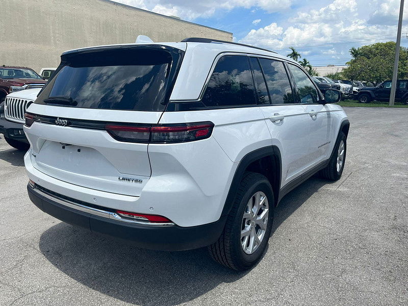 Jeep Grand Cherokee RHD   Limited 4x4 3.6L Gas 8-Speed AT 5-Seater 0dr Automatic 2025