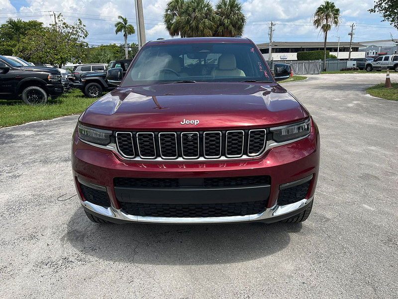 Jeep Grand Cherokee RHD   Limited 4x4 3.6L Gas 8-Speed AT 0dr Automatic 2025