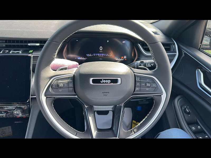 Jeep Grand Cherokee RHD New   Altitude 4x4 3.6L Gas 8-Speed AT 5-Seater 0dr Automatic 2025