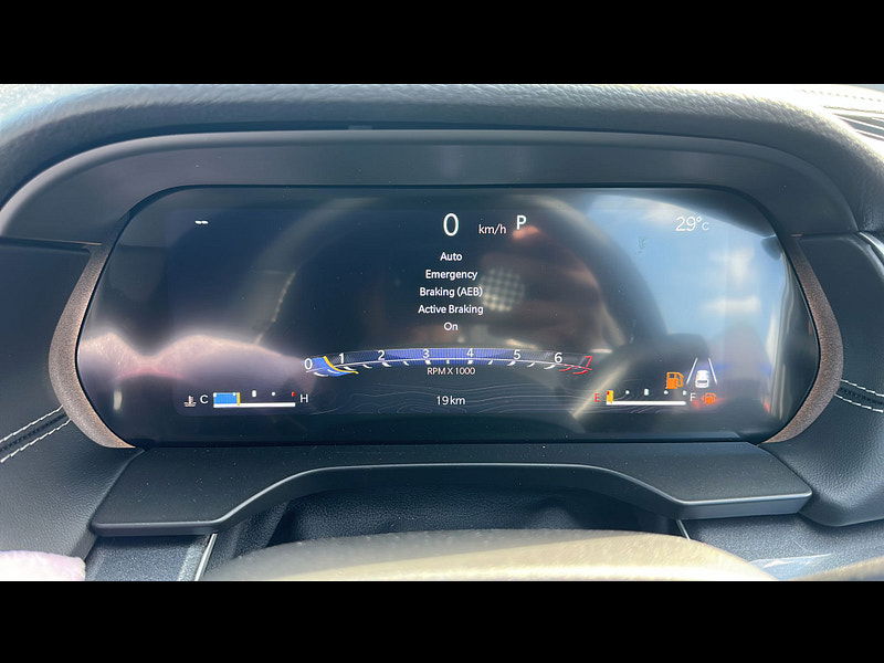 Jeep Grand Cherokee RHD New   Altitude 4x4 3.6L Gas 8-Speed AT 5-Seater 0dr Automatic 2025