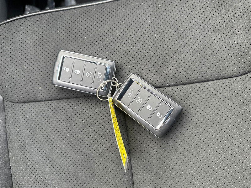 Jeep Grand Cherokee RHD New   Altitude 4x4 3.6L Gas 8-Speed AT 5-Seater 0dr Automatic 2025