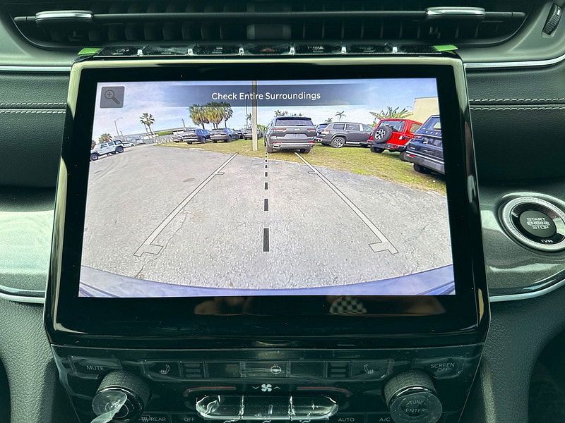 Jeep Grand Cherokee RHD New   Altitude 4x4 3.6L Gas 8-Speed AT 5-Seater 0dr Automatic 2025