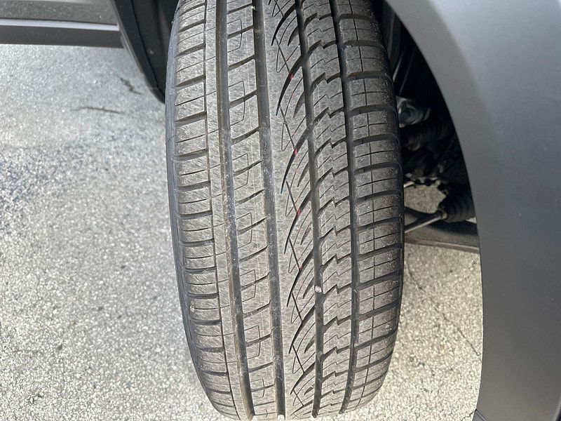 Jeep Grand Cherokee RHD New   Altitude 4x4 3.6L Gas 8-Speed AT 5-Seater 0dr Automatic 2025