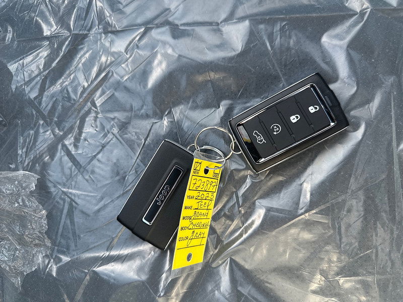 Jeep Grand Cherokee RHD New   Altitude 4x4 3.6L Gas 8-Speed AT 5-Seater 0dr Automatic 2025