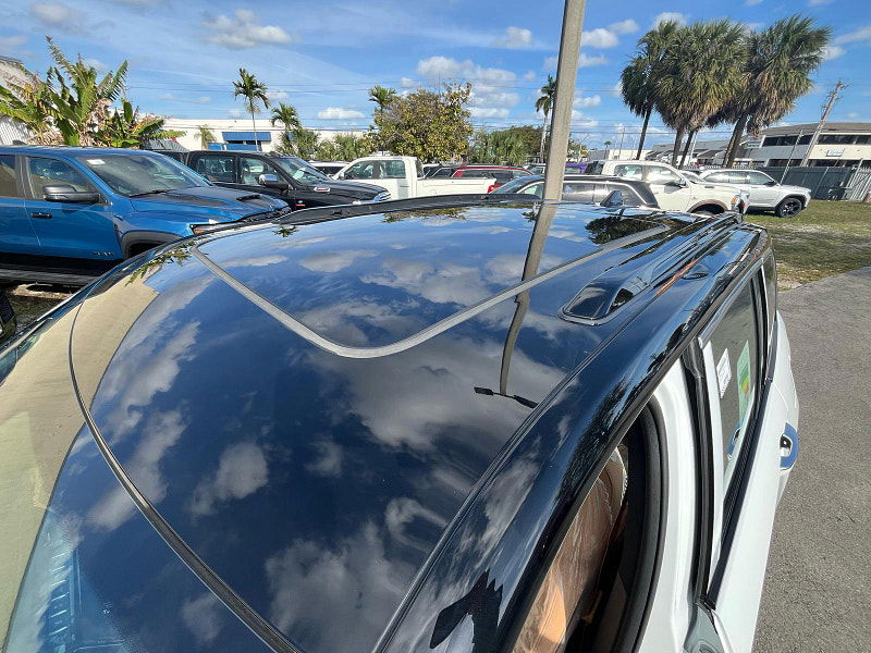 Jeep Grand Cherokee Summit Reserve 4x4 3.6L Gas 8-Speed AT 5-Seater 0dr Automatic 2025